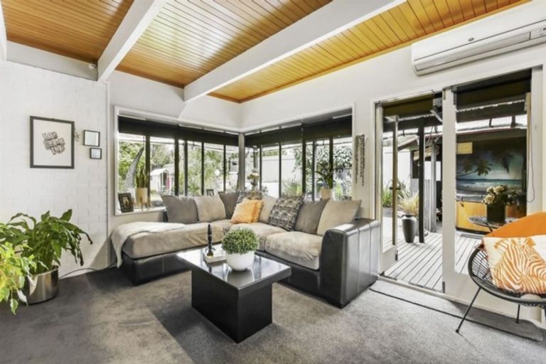 Photo of property in 14b Michigan Place, Burwood, Christchurch, 8083