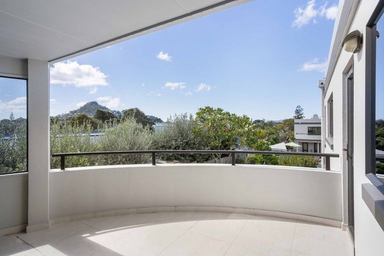 Photo of property in 6e The Dunes, Pauanui, Hikuai, 3579