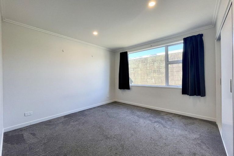 Photo of property in 175a Tukapa Street, Westown, New Plymouth, 4310