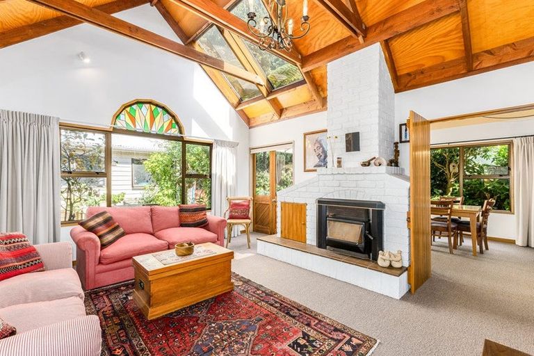 Photo of property in 146 Breaker Bay Road, Breaker Bay, Wellington, 6022