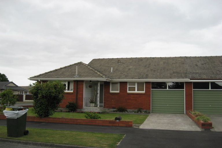 Photo of property in 22 Whitby Street, Burnside, Christchurch, 8053