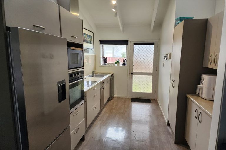 Photo of property in 3/42 James Laurie Street, Henderson, Auckland, 0612