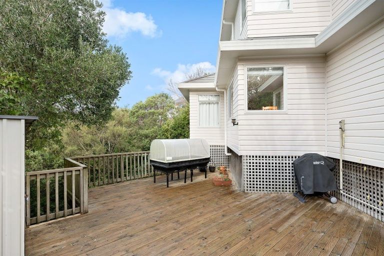 Photo of property in 20 Longmont Terrace, Churton Park, Wellington, 6037