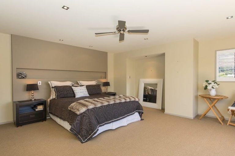 Photo of property in 44 Meadowstone Drive, Wanaka, 9305