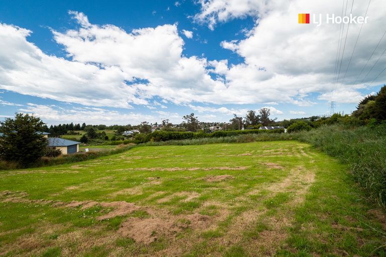 Photo of property in 6 Joshua Place, Helensburgh, Dunedin, 9010