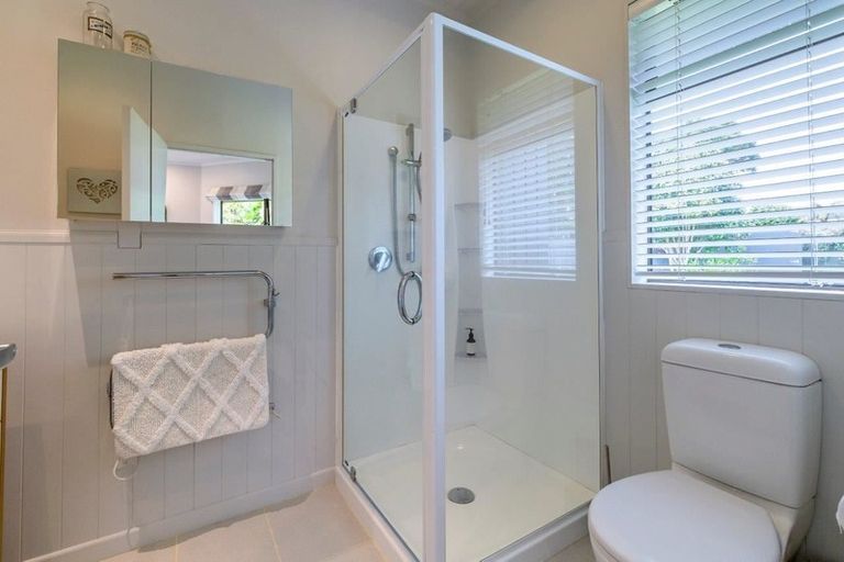 Photo of property in 21 Hurunui Street, Waikanae, 5036