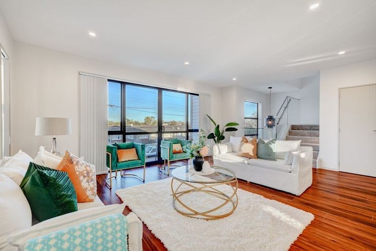 Photo of property in 34d Nikau Street, New Lynn, Auckland, 0600