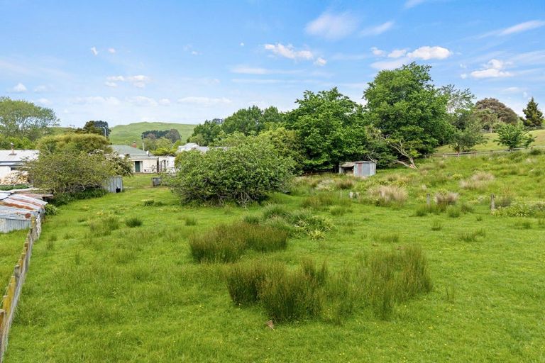 Photo of property in 30 Milne Street, Hunterville, 4730