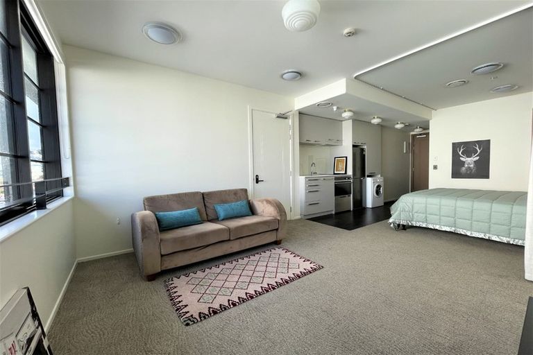 Photo of property in 102/3u Roxburgh Street, Mount Victoria, Wellington, 6011