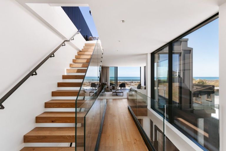 Photo of property in 124b Marine Parade, Mount Maunganui, 3116