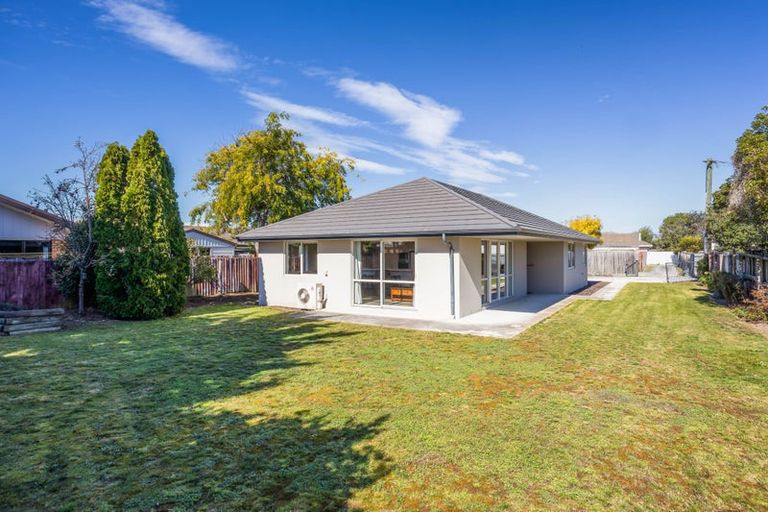 Photo of property in 61 Vivian Street, Burwood, Christchurch, 8083