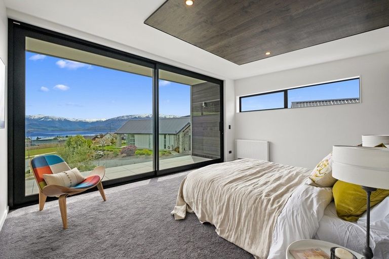 Photo of property in 58 Forest Heights, Wanaka, 9305