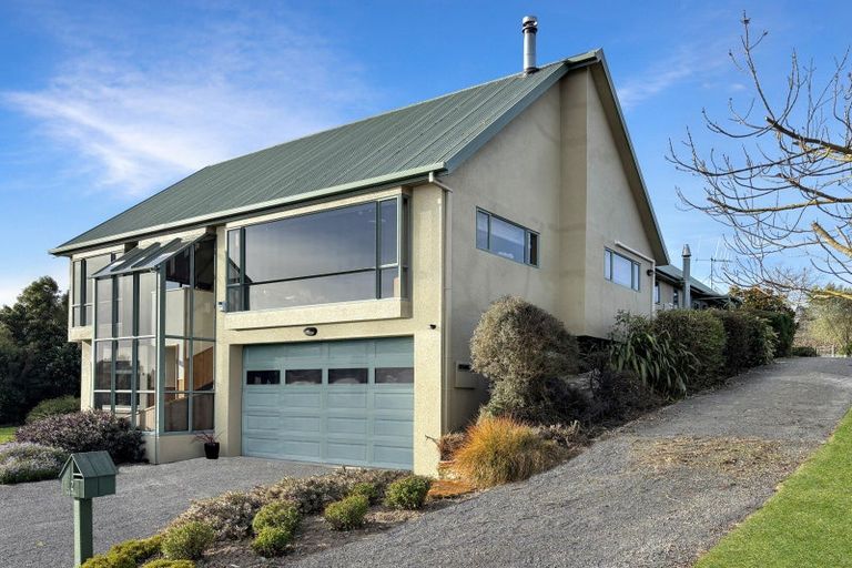 Photo of property in 12 Grove Avenue, Weston, Oamaru, 9401