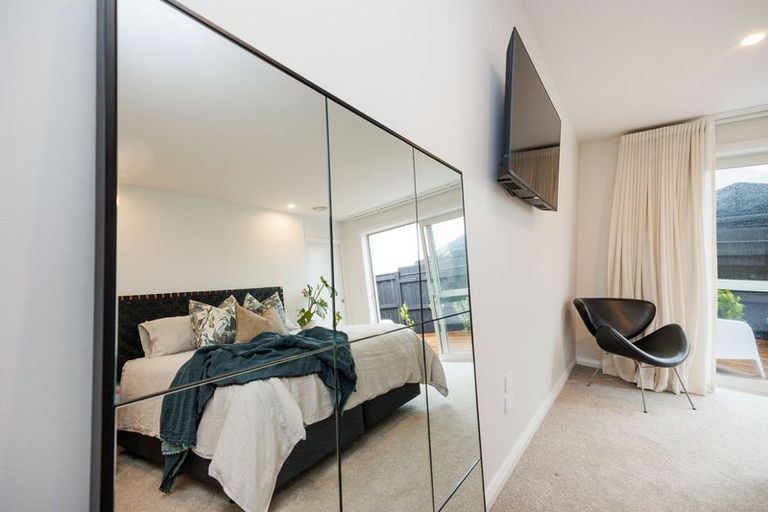 Photo of property in 6 Solitude Crescent, Kelvin Grove, 4414