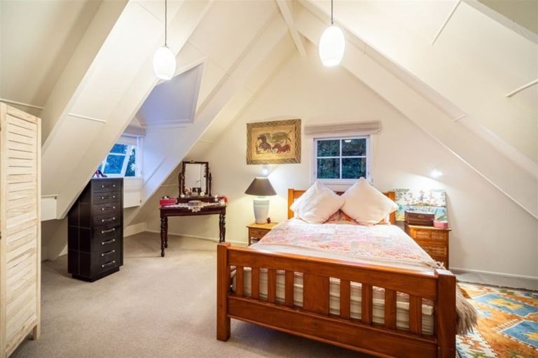 Photo of property in 20 Hythe Terrace, Mairangi Bay, Auckland, 0630