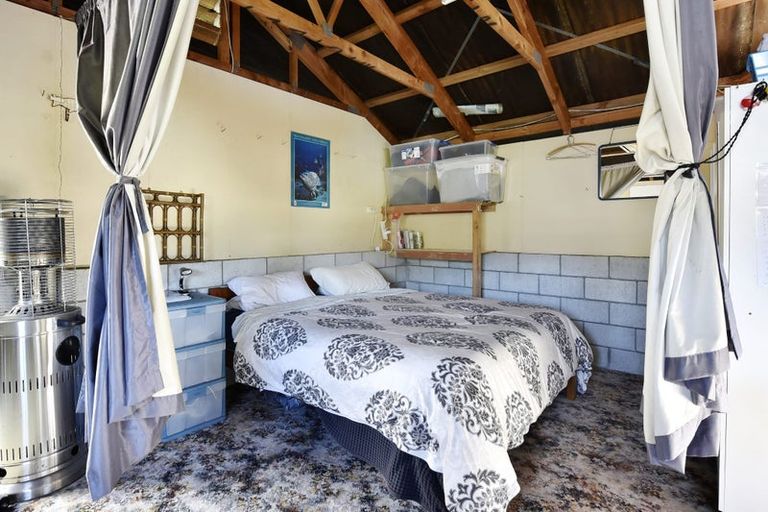 Photo of property in 26 Kamahi Road, Tennyson Inlet, 7195