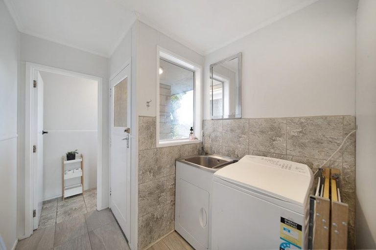 Photo of property in 4 Pike Place, Mangere East, Auckland, 2024