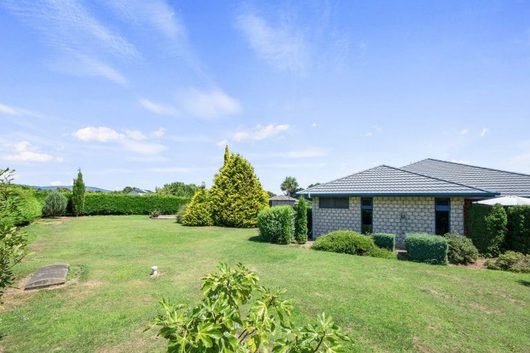Photo of property in 51 Pohutukawa Drive, Levin, 5571