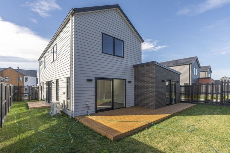 Photo of property in 31 Earp Crescent, Chartwell, 3210