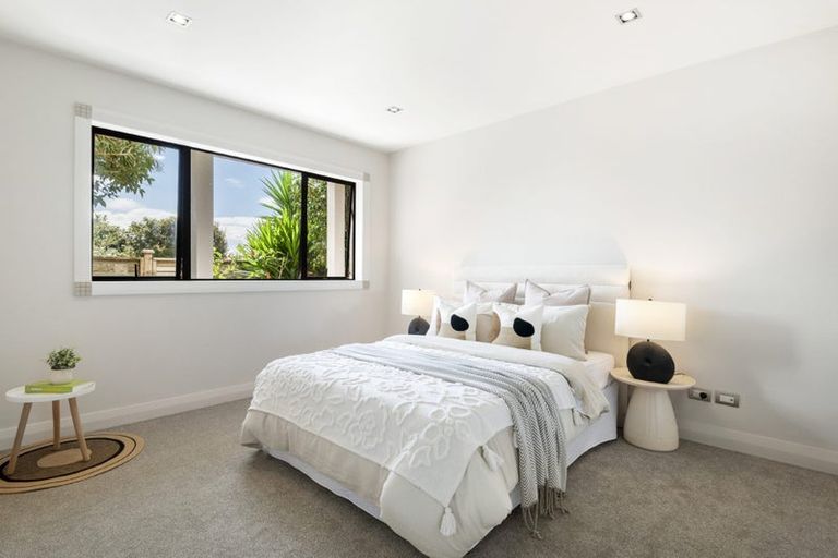 Photo of property in 34 Browns Bay Road, Rothesay Bay, Auckland, 0630