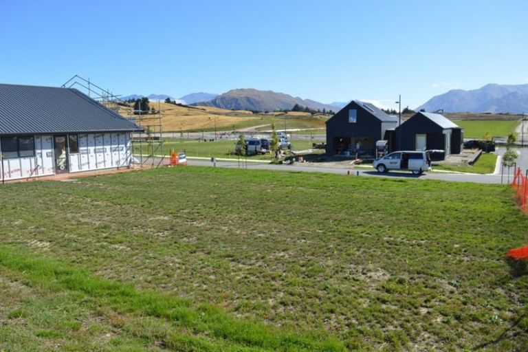 Photo of property in 39 Obelisk Street, Wanaka, 9305