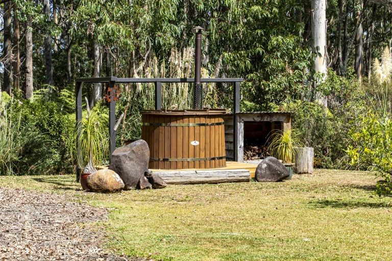 Photo of property in 42 Oyster Point Road, Kaukapakapa, Warkworth, 0984