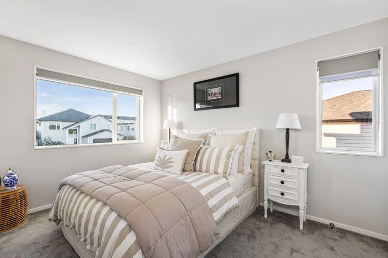 Photo of property in 26 Cassidy Drive, Orewa, 0931