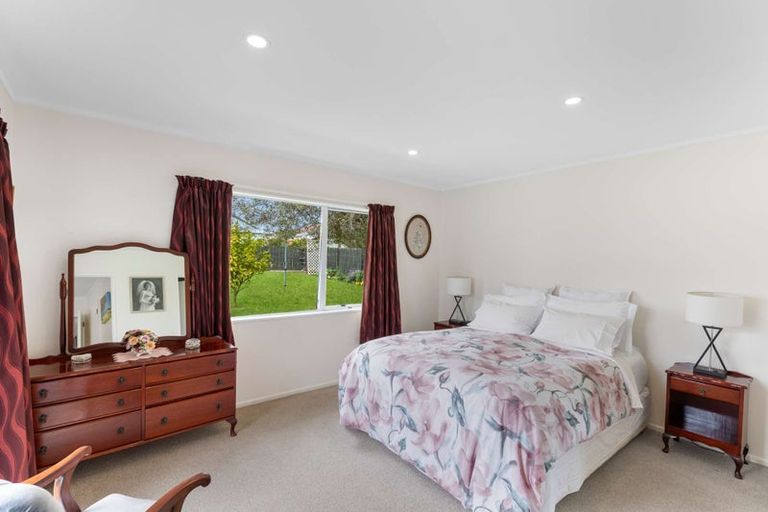 Photo of property in 166 Queen Street, Waiuku, 2123
