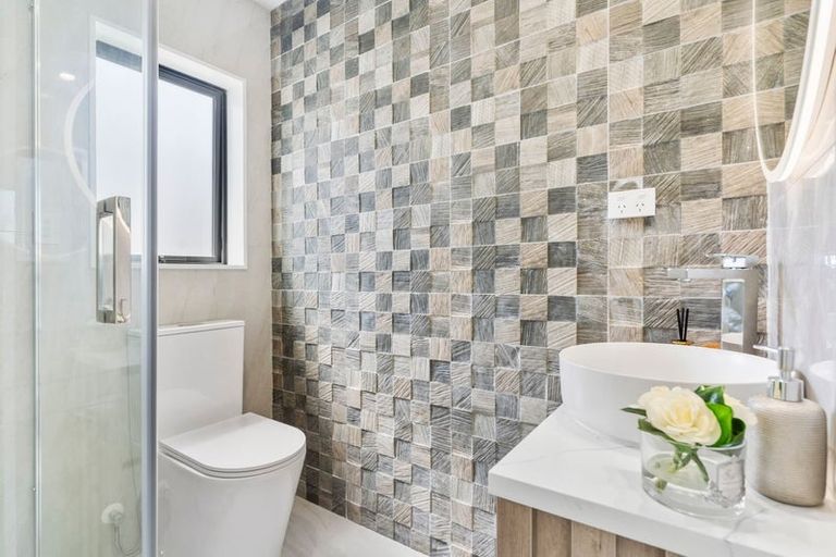 Photo of property in 156 Coxhead Road, Wattle Downs, Auckland, 2103