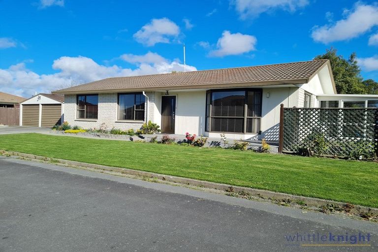 Photo of property in 12 Flaxwood Lane, Waltham, Christchurch, 8023