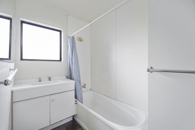 Photo of property in 31e Daytona Road, Henderson, Auckland, 0610
