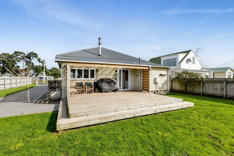 Photo of property in 278 South Road, Hawera, 4610