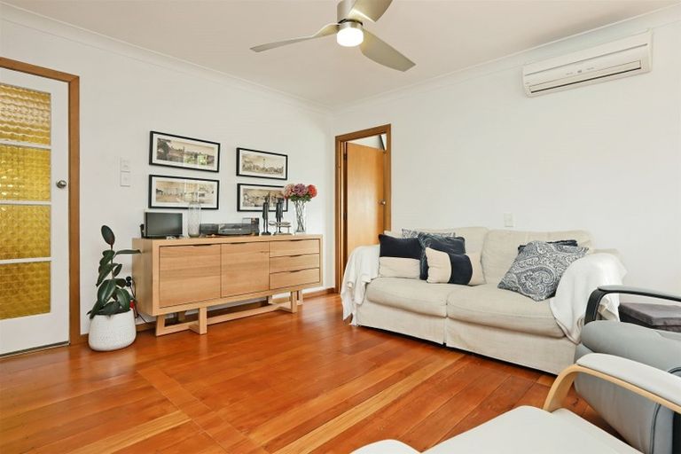 Photo of property in 322 Karaitiana Street, Frimley, Hastings, 4120