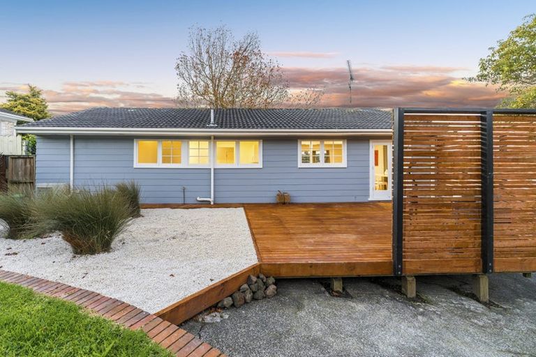 Photo of property in 37 Keegan Drive, Massey, Auckland, 0614