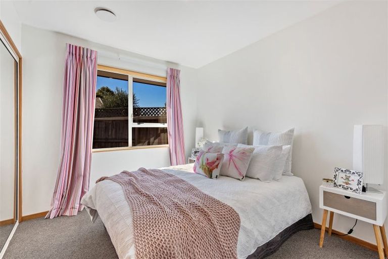 Photo of property in 65 Toorak Avenue, Avonhead, Christchurch, 8042