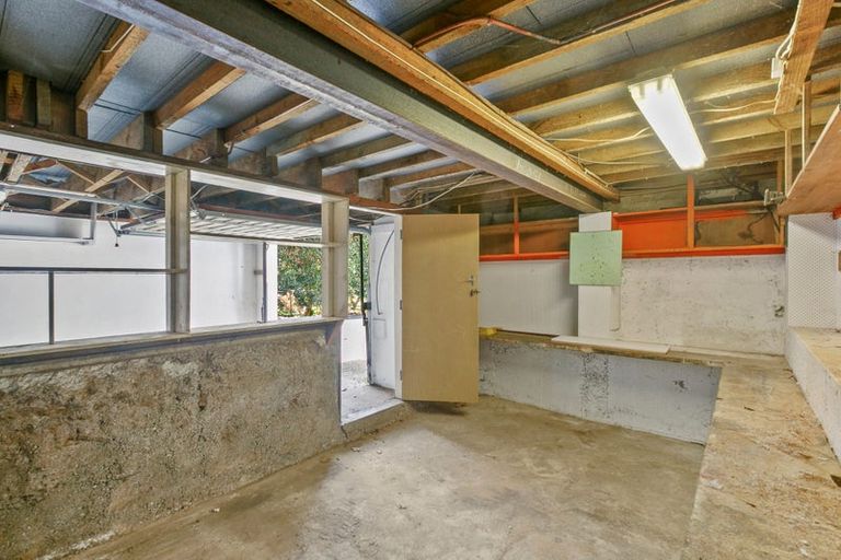 Photo of property in 88 Carrington Street, Lower Vogeltown, New Plymouth, 4310