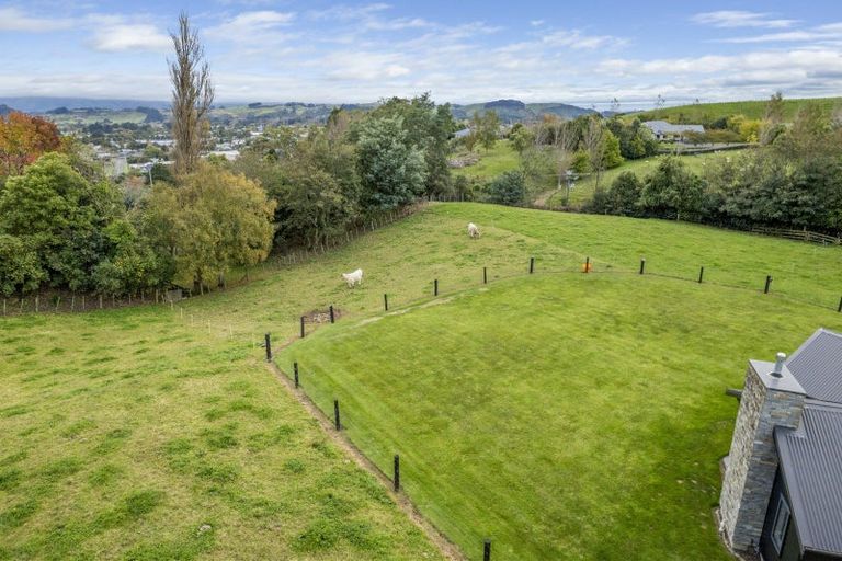 Photo of property in 16 Kaitawa Road, Pahiatua, 4981