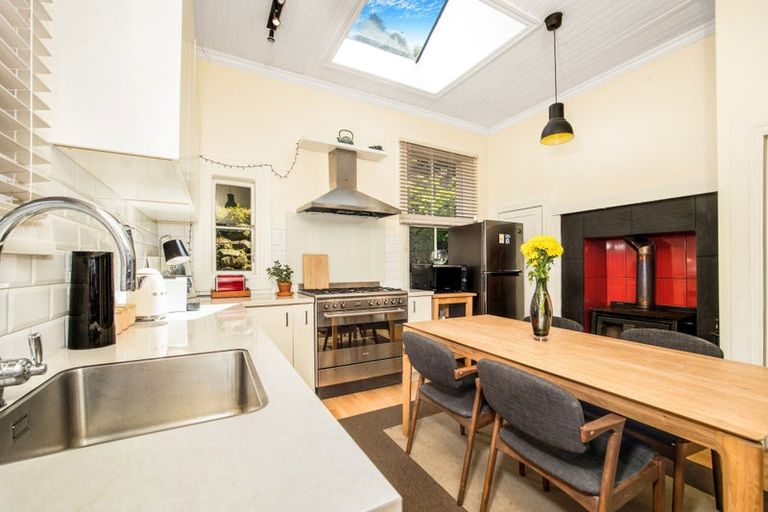 Photo of property in 38 Allandale Road, Saint Clair, Dunedin, 9012