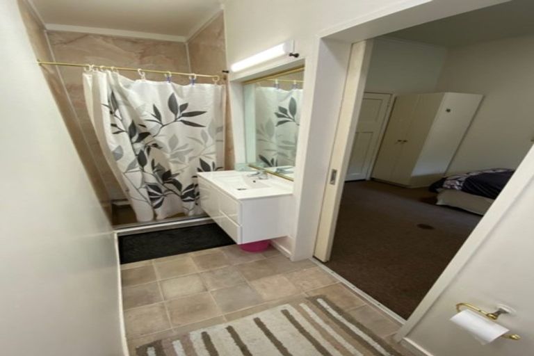 Photo of property in Carillion/the Knoll, 33 Thompson Street, Mount Cook, Wellington, 6011