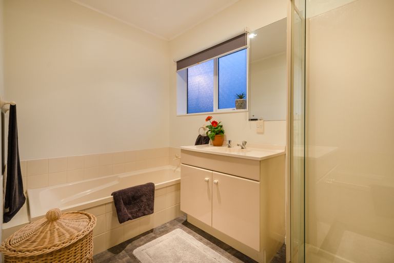 Photo of property in 291 Hobsonville Road, Hobsonville, Auckland, 0618