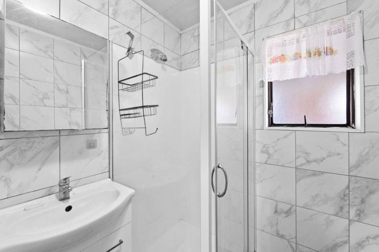 Photo of property in 2/268 Porchester Road, Takanini, 2112