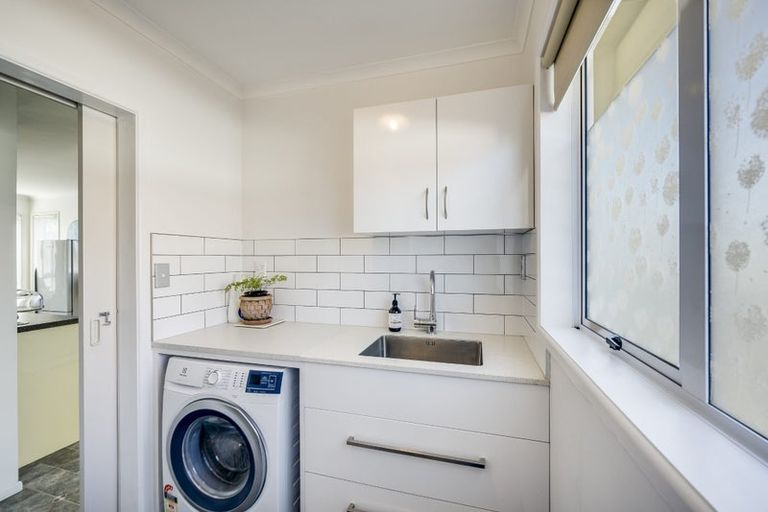 Photo of property in 2 Storkey Street, Marewa, Napier, 4110