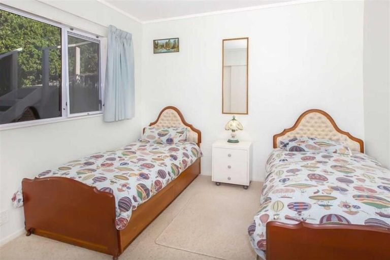 Photo of property in 11 Lakeside Villas, Whitby, Porirua, 5024