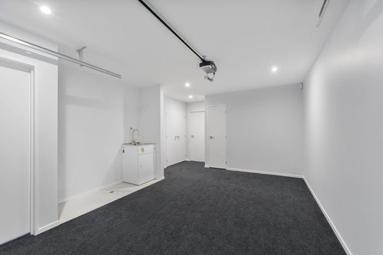 Photo of property in 14f Geordie Street, Henderson, Auckland, 0612