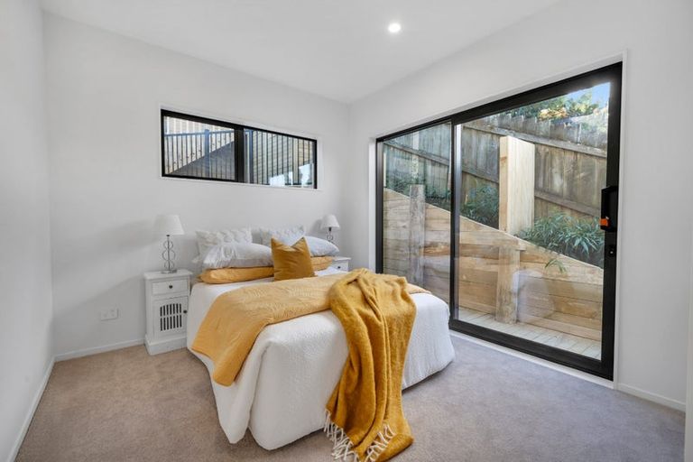 Photo of property in 60a Powrie Street, Glenfield, Auckland, 0629