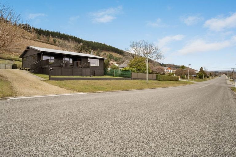 Photo of property in 26 Hazlett Street, Clyde, 9330