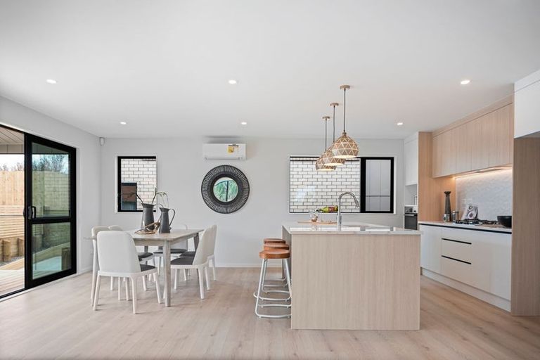 Photo of property in 37 Pinecrest Drive, Gulf Harbour, Whangaparaoa, 0930