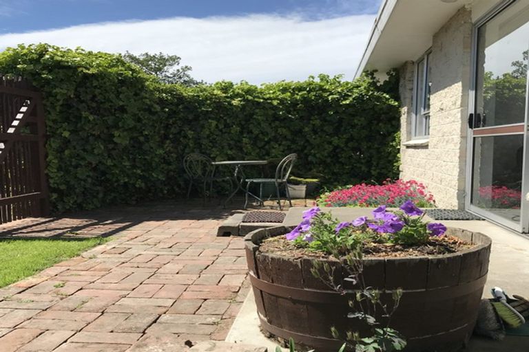 Photo of property in 2/506 Linwood Avenue, Woolston, Christchurch, 8062