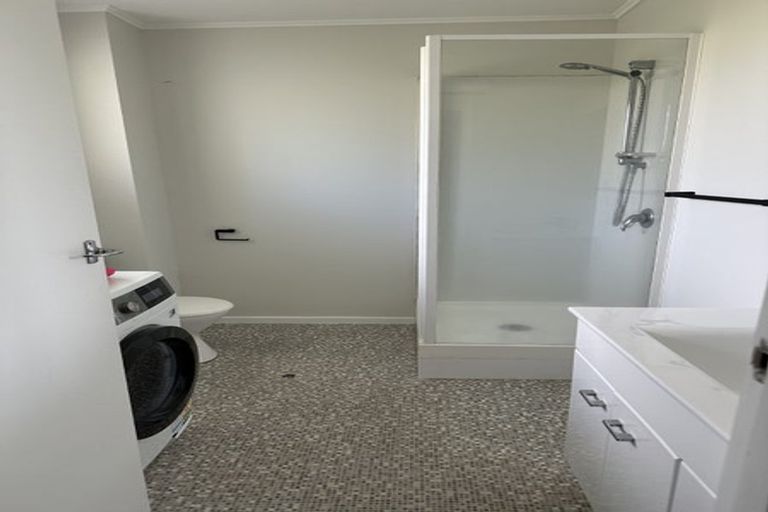 Photo of property in 3/18 Agra Crescent, Khandallah, Wellington, 6035