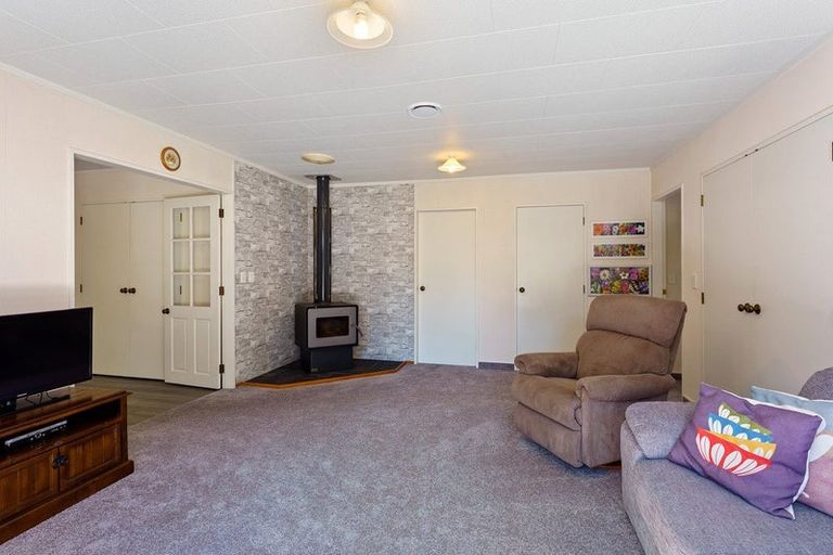 Photo of property in 111 Greenwood Boulevard, Otaki, 5512